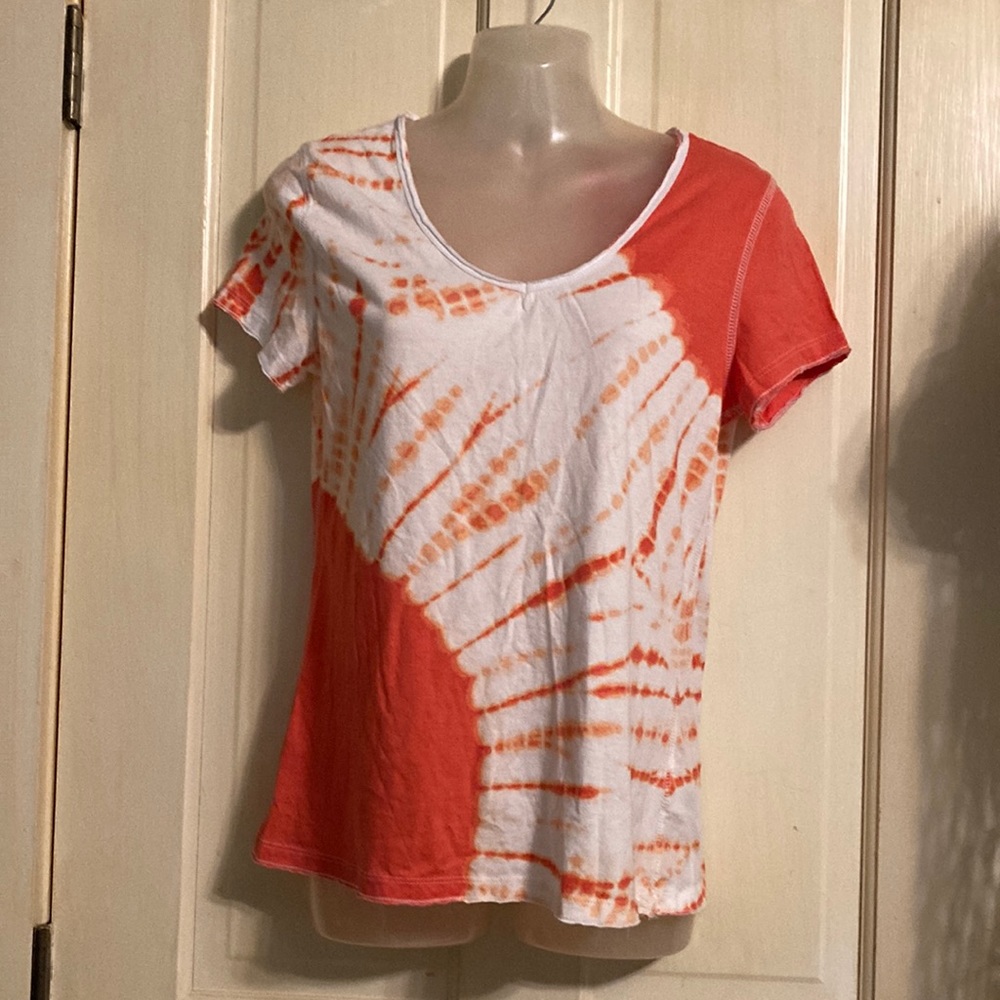 Relativity v neck t shirt